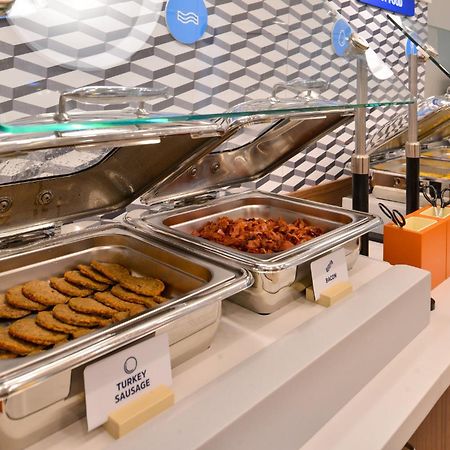 Holiday Inn Express & Suites - Effingham By Ihg Luaran gambar