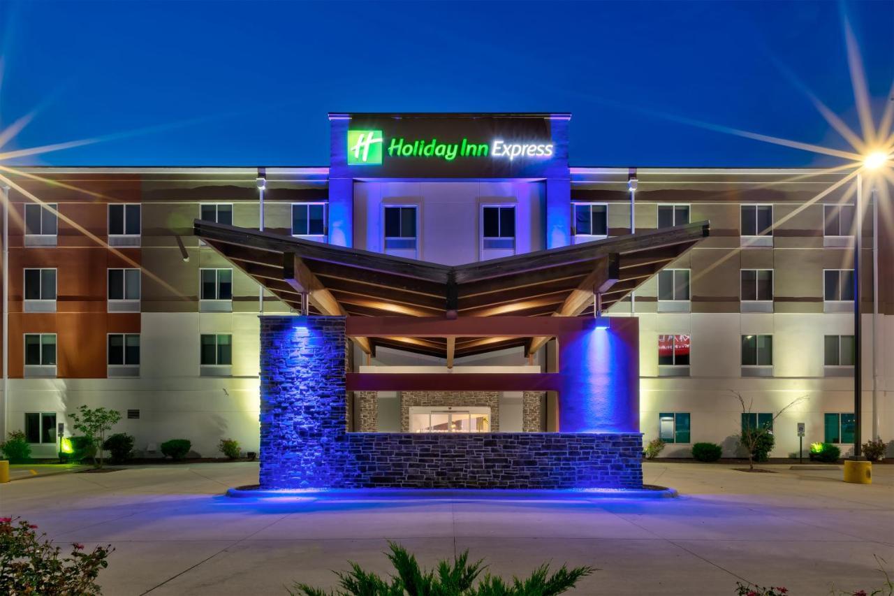 Holiday Inn Express & Suites - Effingham By Ihg Luaran gambar