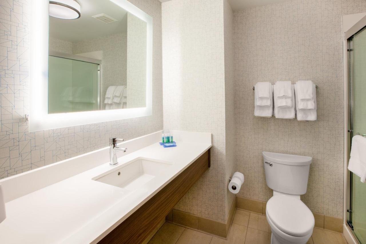 Holiday Inn Express & Suites - Effingham By Ihg Luaran gambar