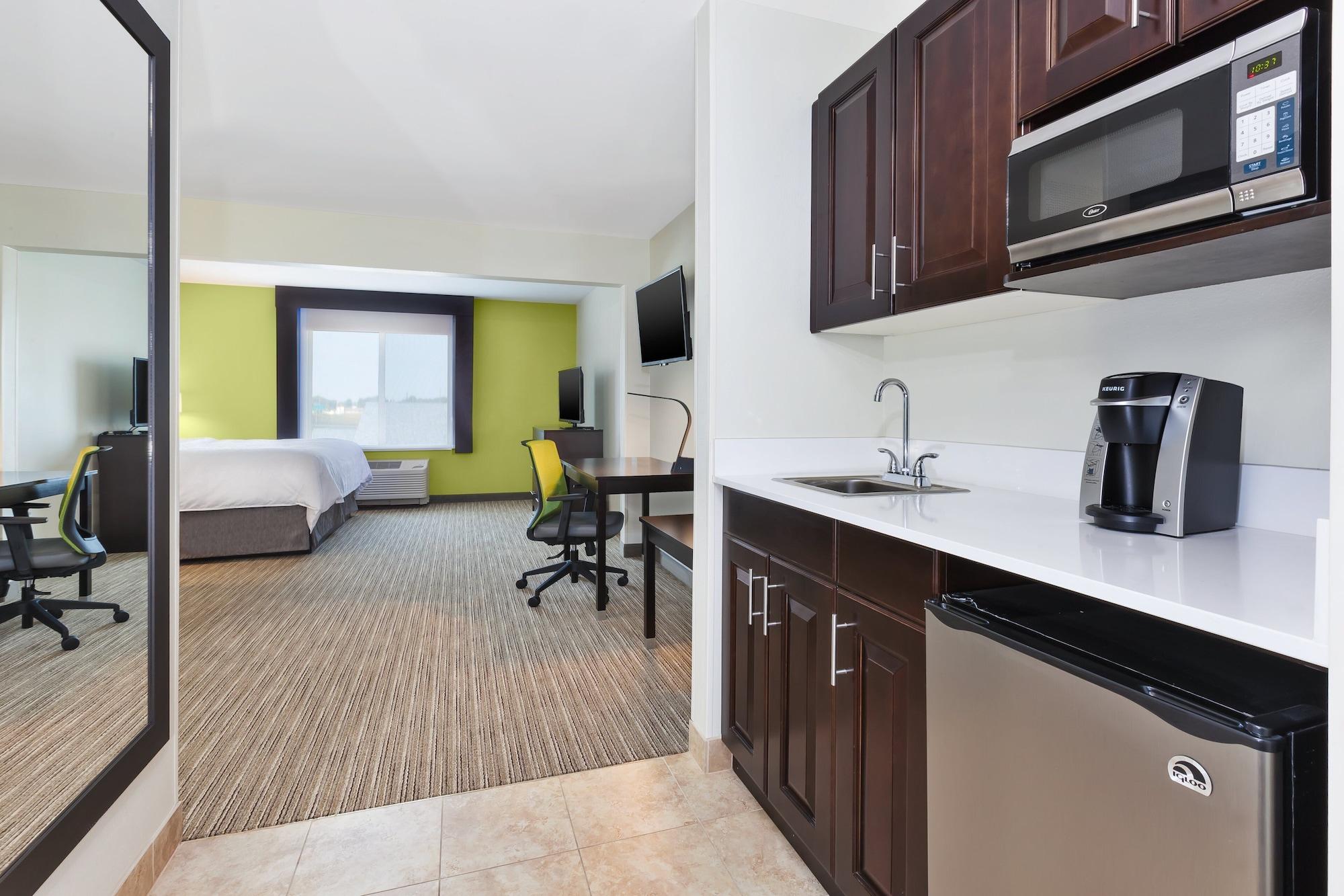 Holiday Inn Express & Suites - Effingham By Ihg Luaran gambar