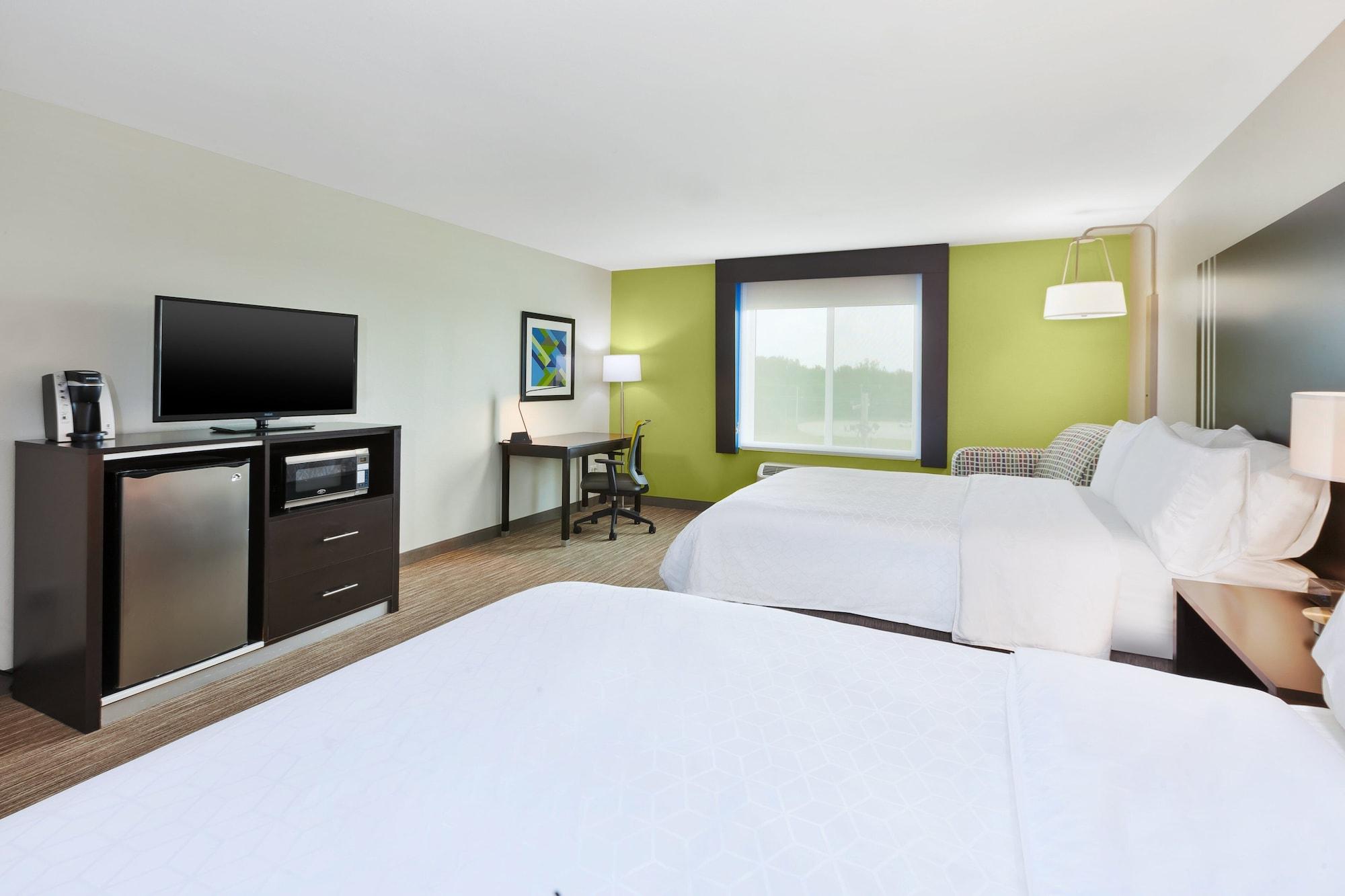 Holiday Inn Express & Suites - Effingham By Ihg Luaran gambar